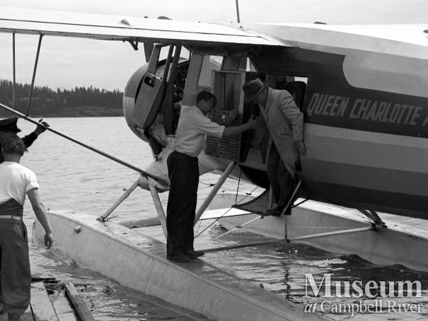 Queen Charlotte Airlines, the first landing in Campbell River