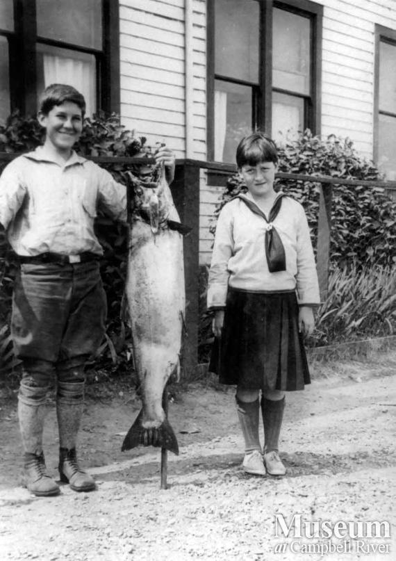 Thulin youngsters with their fish