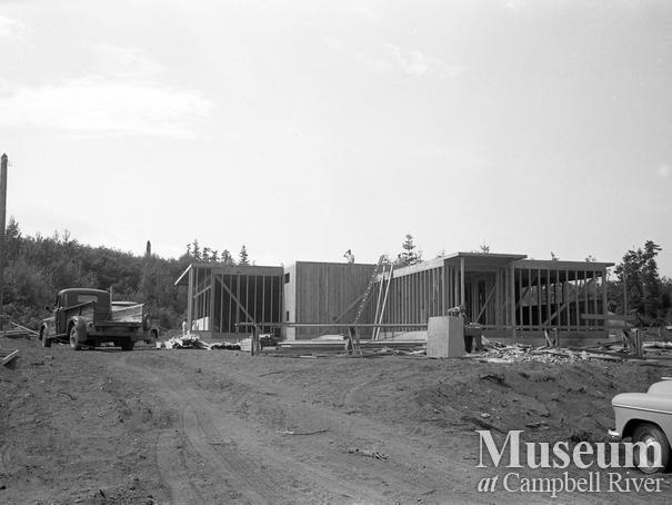 Maple School under construction
