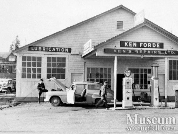 Ken Forde's garage in Willow Point